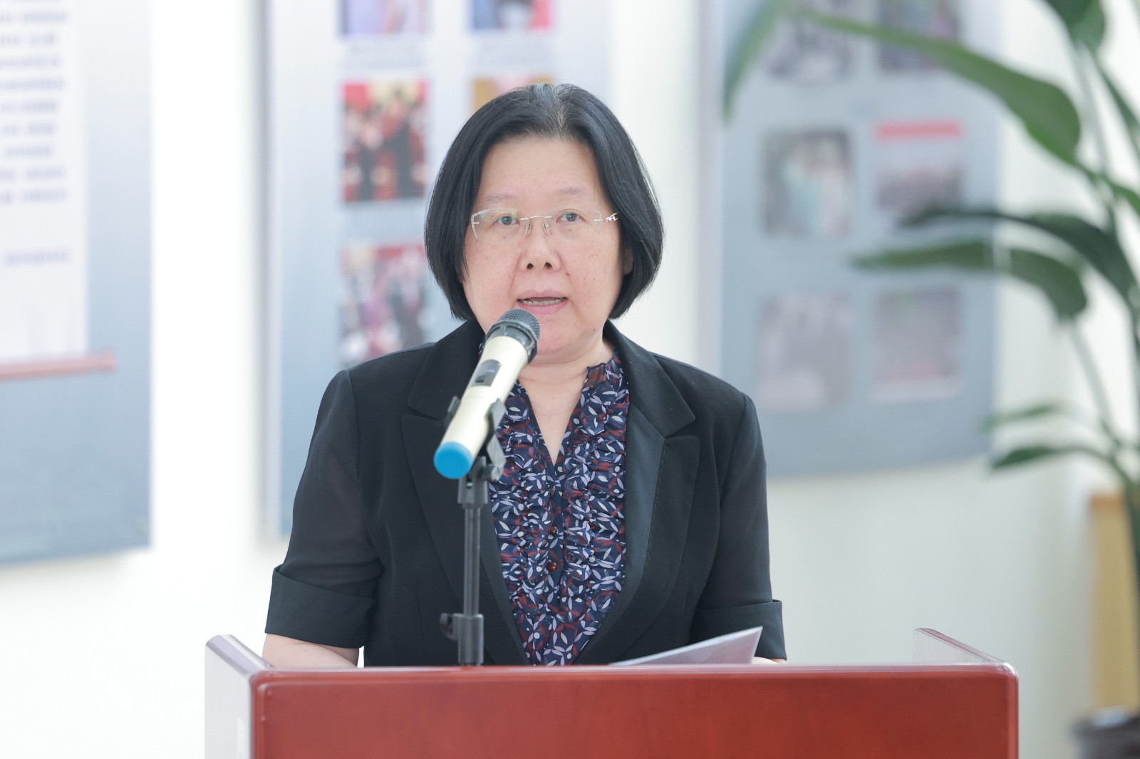 李院长讲话.jpg 李院长讲话.jpg